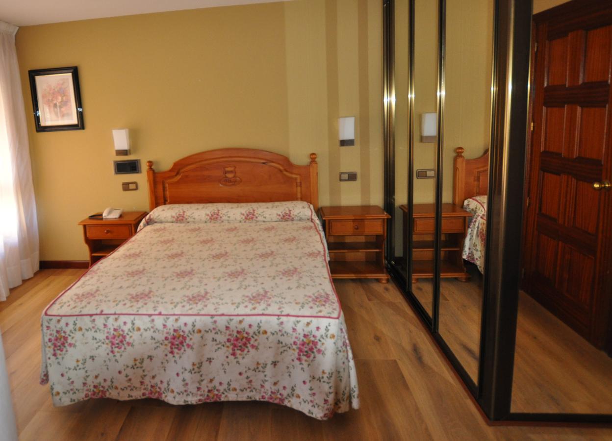 Hotel Pelayo Isla Plana Esterno foto